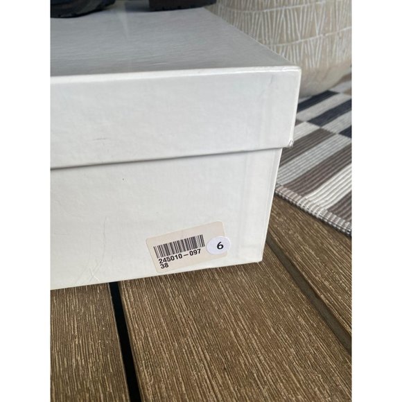 Vanessa Bruno Grosgrain Bow Heeled Boots 38 - Picture 8 of 9